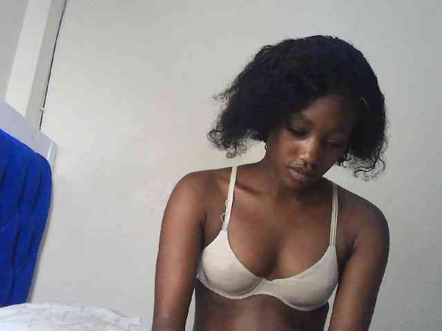Hot-sexxxy-girl webcam