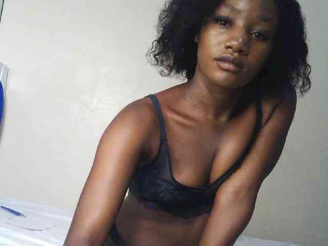 Hot-sexxxy-girl webcam