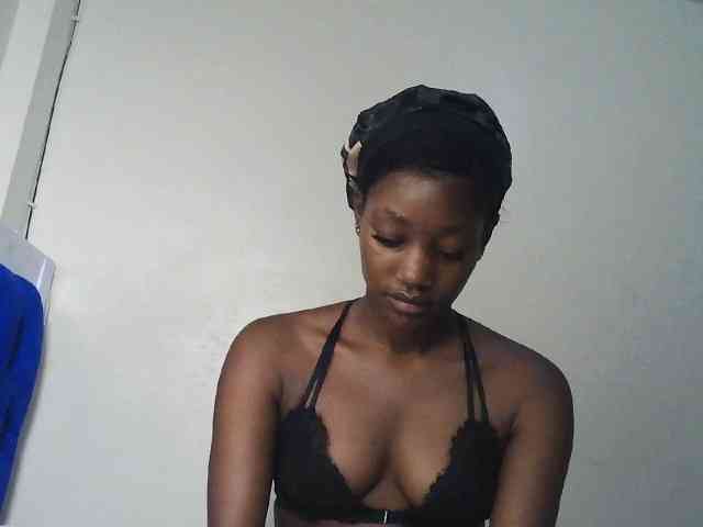 Hot-sexxxy-girl webcam