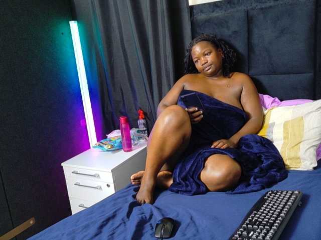BigBootyVixen live cam on BongaCams