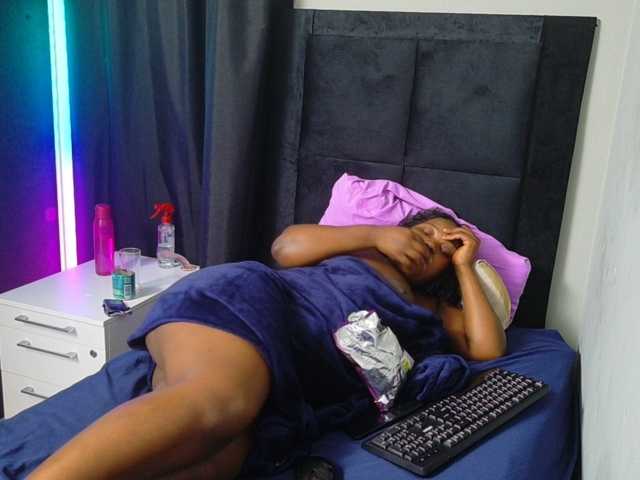 BigBootyVixen live cam on BongaCams