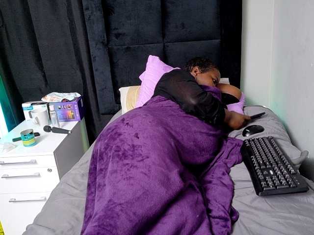 BigBootyVixen live cam on BongaCams