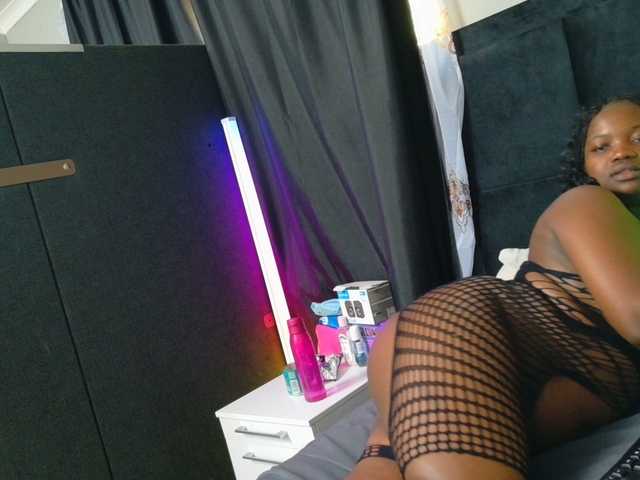 BigBootyVixen live cam on BongaCams