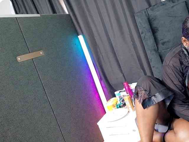 BigBootyVixen webcam