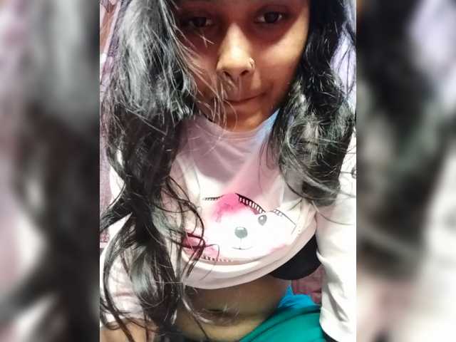 ani010, en directo ahora en BongaCams