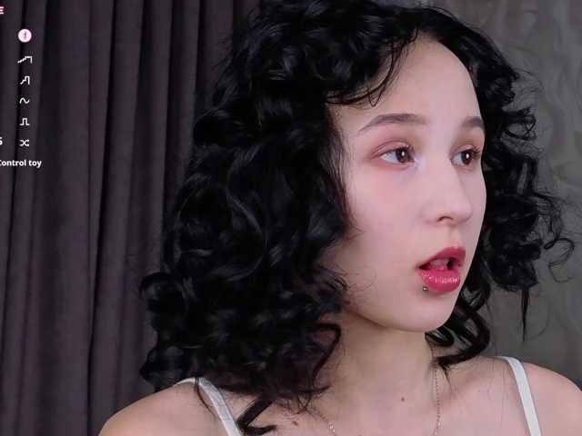 ViviLefeld live cam on BongaCams