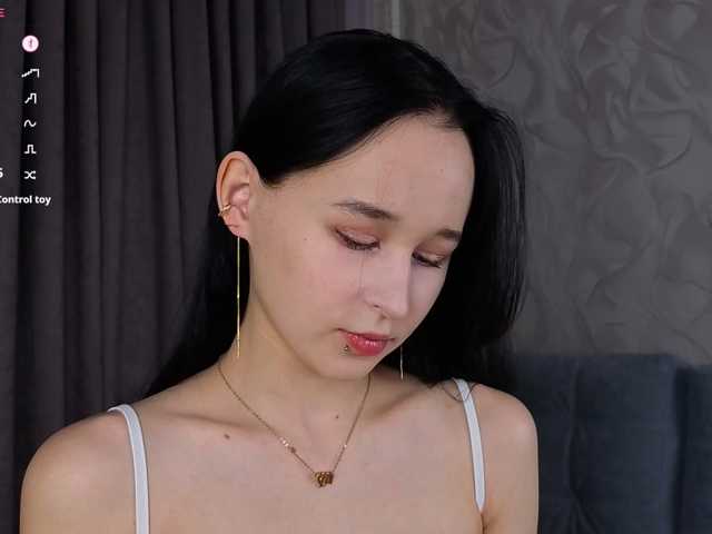 ViviLefeld, en vivo ahora en BongaCams