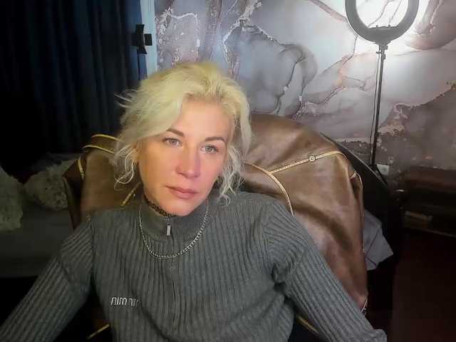 Emilia-Wils live cam preview