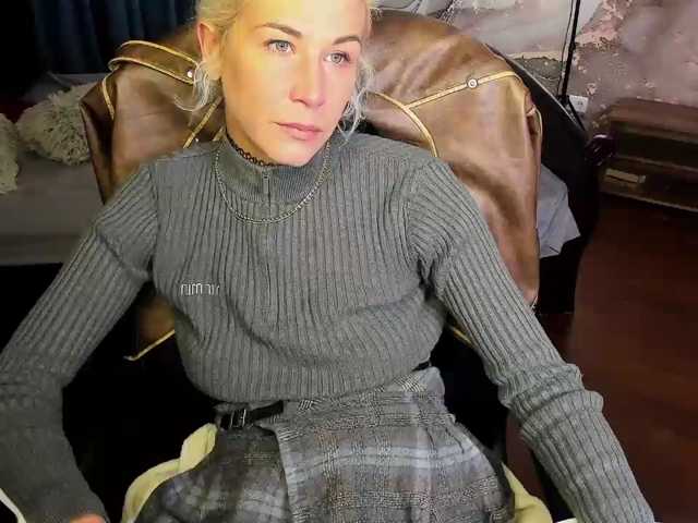 Emilia-Wils live cam preview