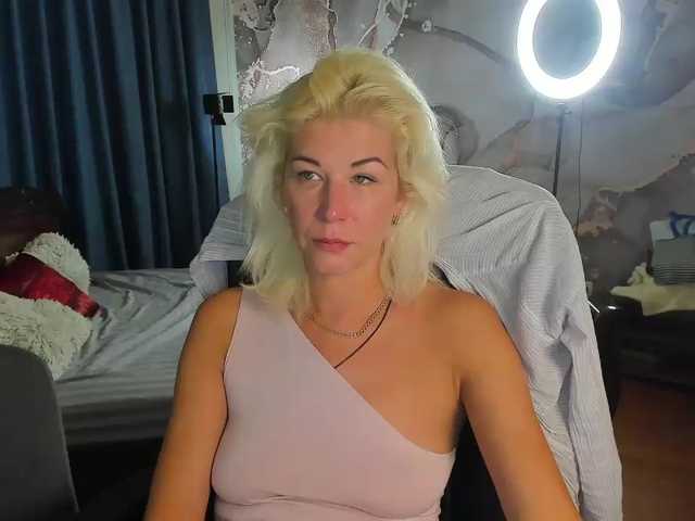 Emilia-Wils, en directo ahora en BongaCams