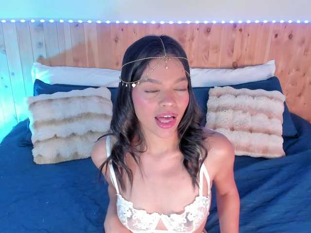 ChloeeSmiith live cam on BongaCams