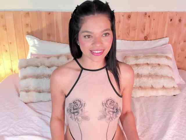 ChloeeSmiith webcam