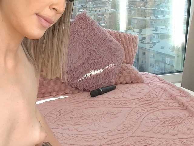 Kim-Babe live cam on BongaCams