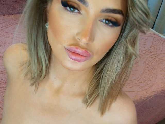 Kim-Babe live cam on BongaCams