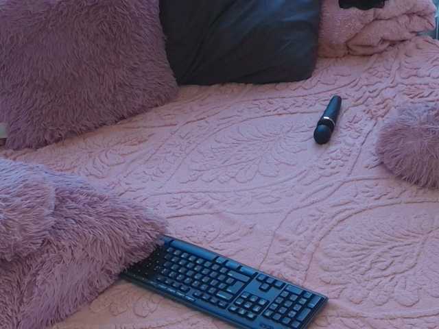 Kim-Babe, en directo ahora en BongaCams