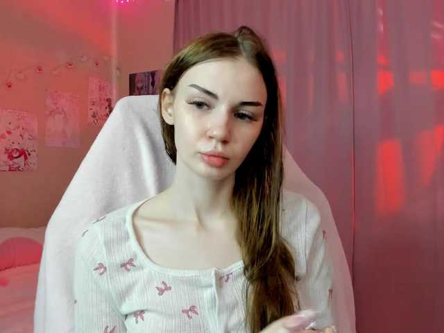 Lunellee live cam on BongaCams