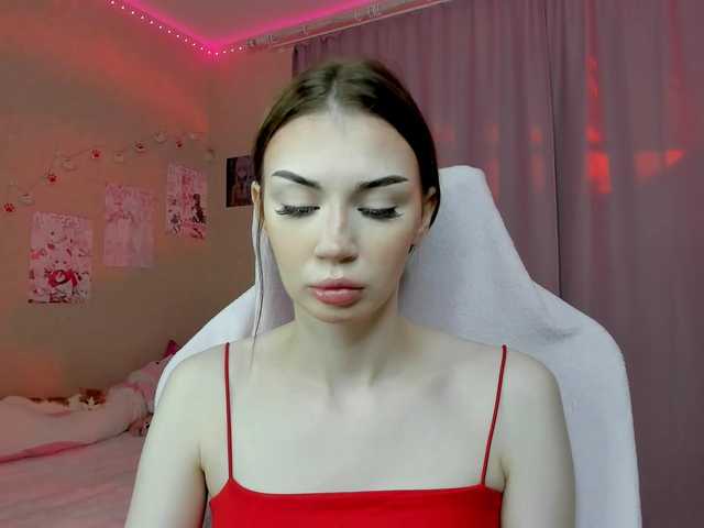 Lunellee live cam on BongaCams