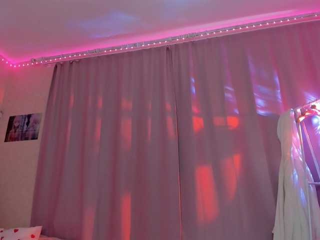 Lunellee live cam on BongaCams