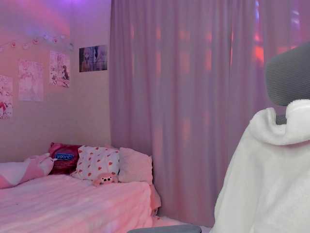 Lunellee live cam on BongaCams