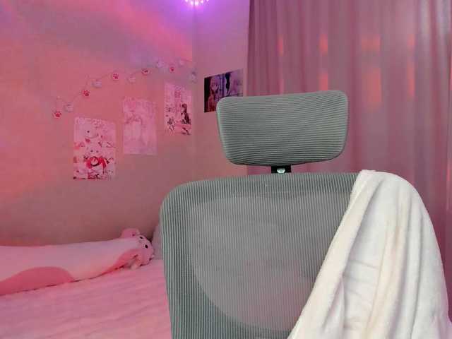 Lunellee live cam on BongaCams
