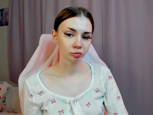 Lunellee live cam on BongaCams