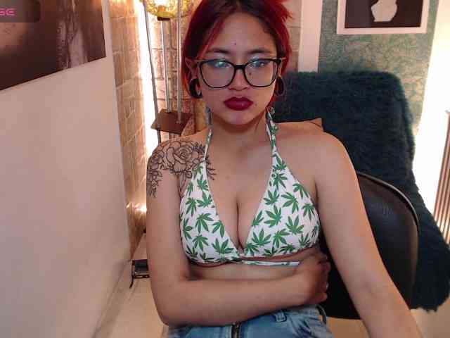 Model: Sara-red-x2
