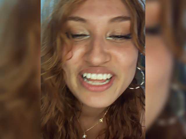 Layla121 live cam