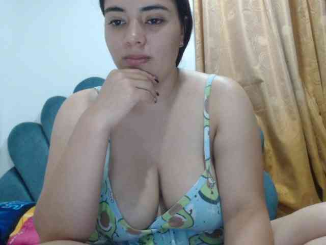 Isabella-55 webcam