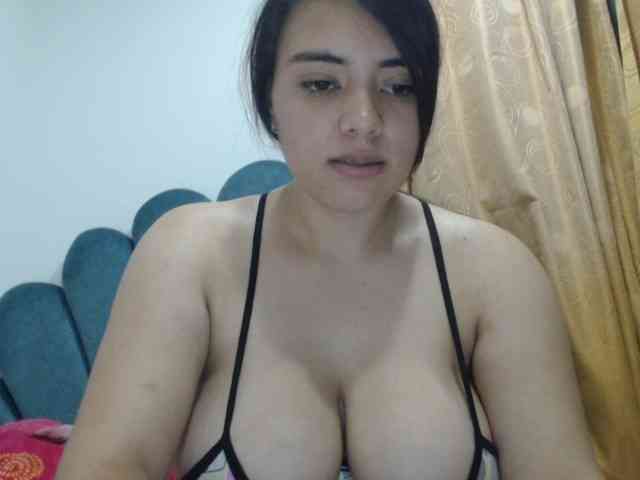 Isabella-55 webcam