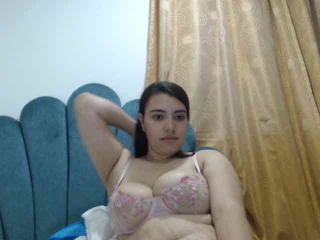 Isabella-55 webcam