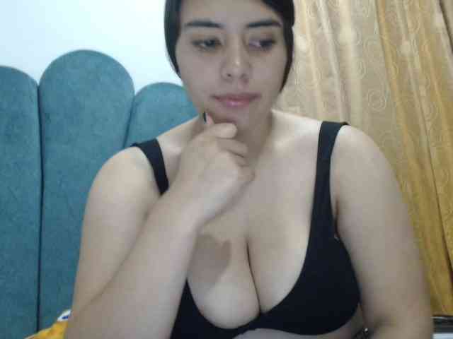 Isabella-55 webcam