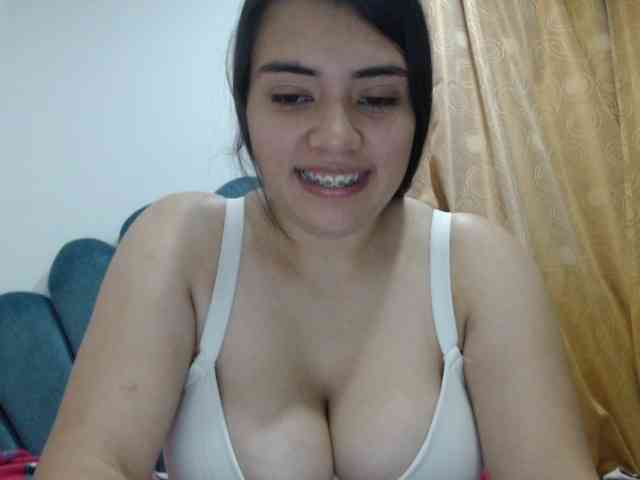 Isabella-55 webcam