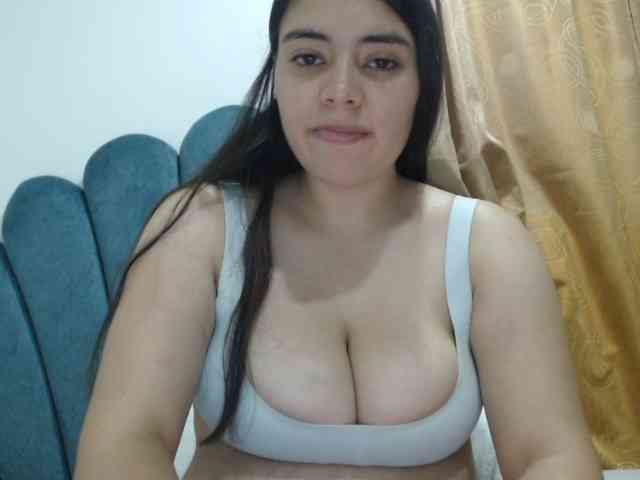 Isabella-55 webcam