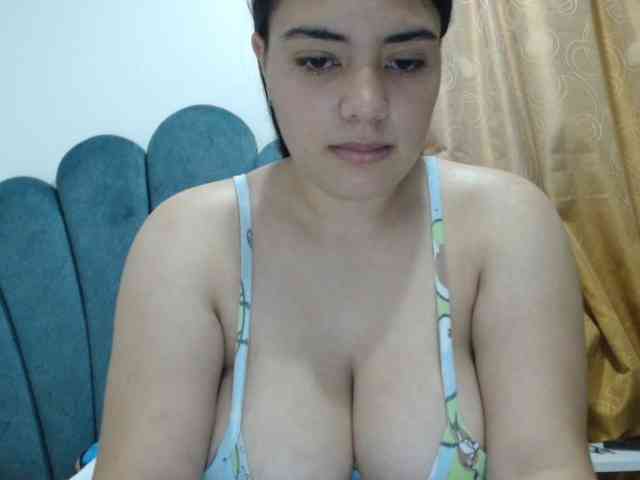 Isabella-55 webcam