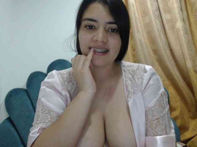 Isabella-55 webcam