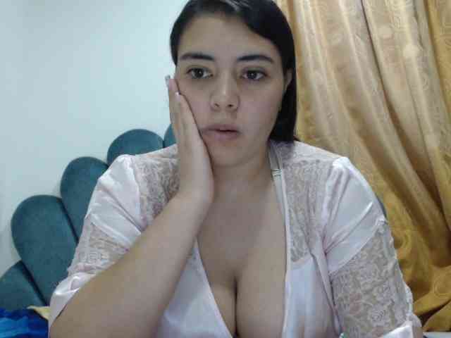 Isabella-55 webcam