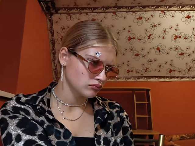 JeniceBoback live cam on BongaCams