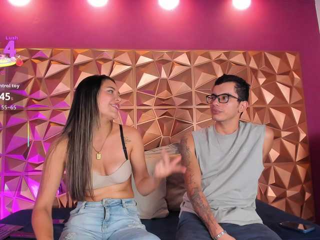 MaddieandMath live cam on BongaCams