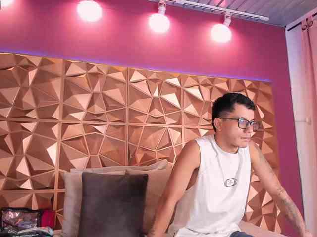 MaddieandMath webcam