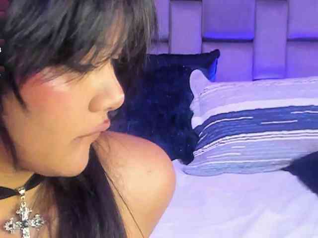 AngelDustt webcam