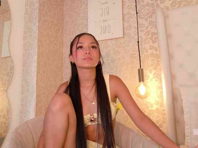 cherryy-sweett's live room