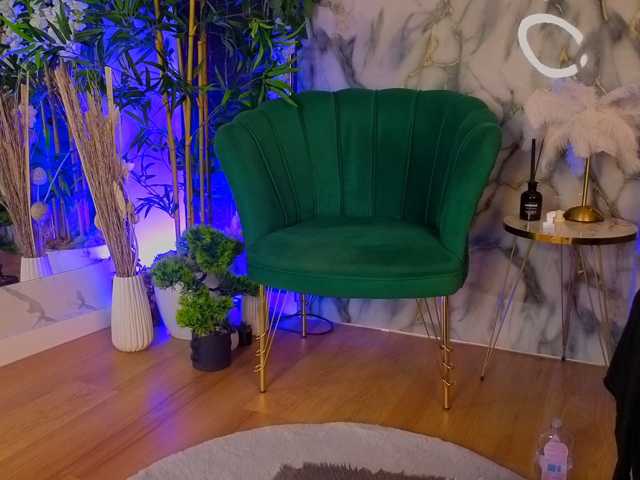 AnngelAva, live now on BongaCams