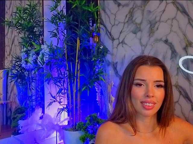 AnngelAva live cam on BongaCams