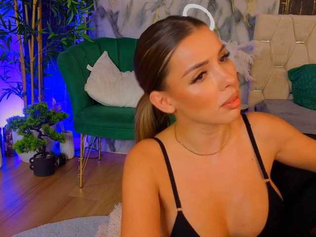AnngelAva live cam preview