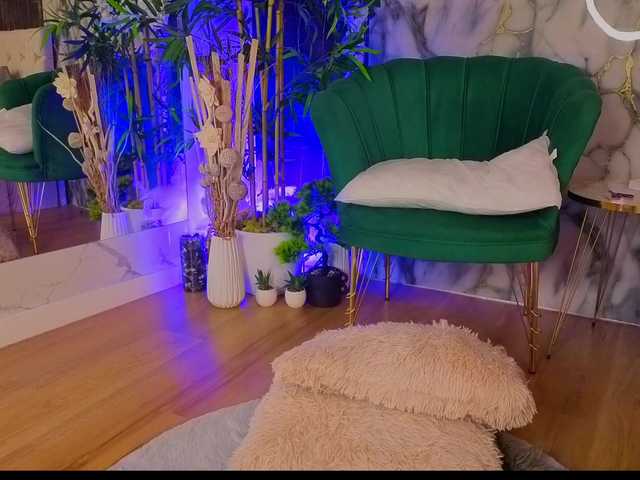 AnngelAva live cam on BongaCams