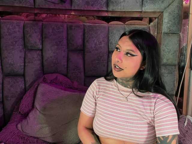 Royal-desires live cam on BongaCams