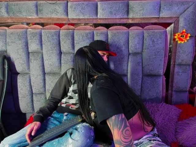 Royal-desires live cam on BongaCams