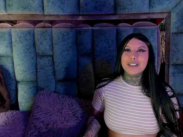 Royal-desires webcam