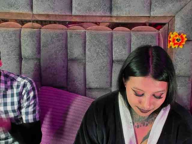 Royal-desires webcam