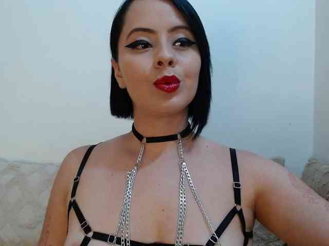 BiancaLuxor webcam